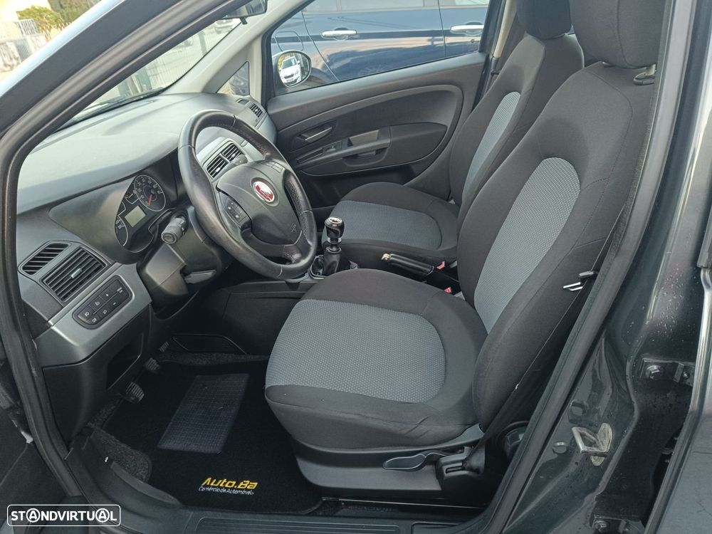 Fiat Grande Punto - 4