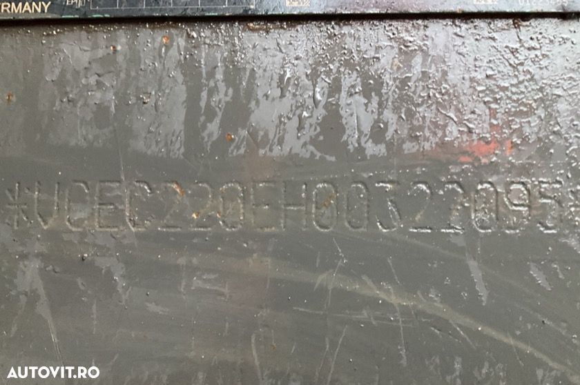 Volvo EC220EL Excavator - 6