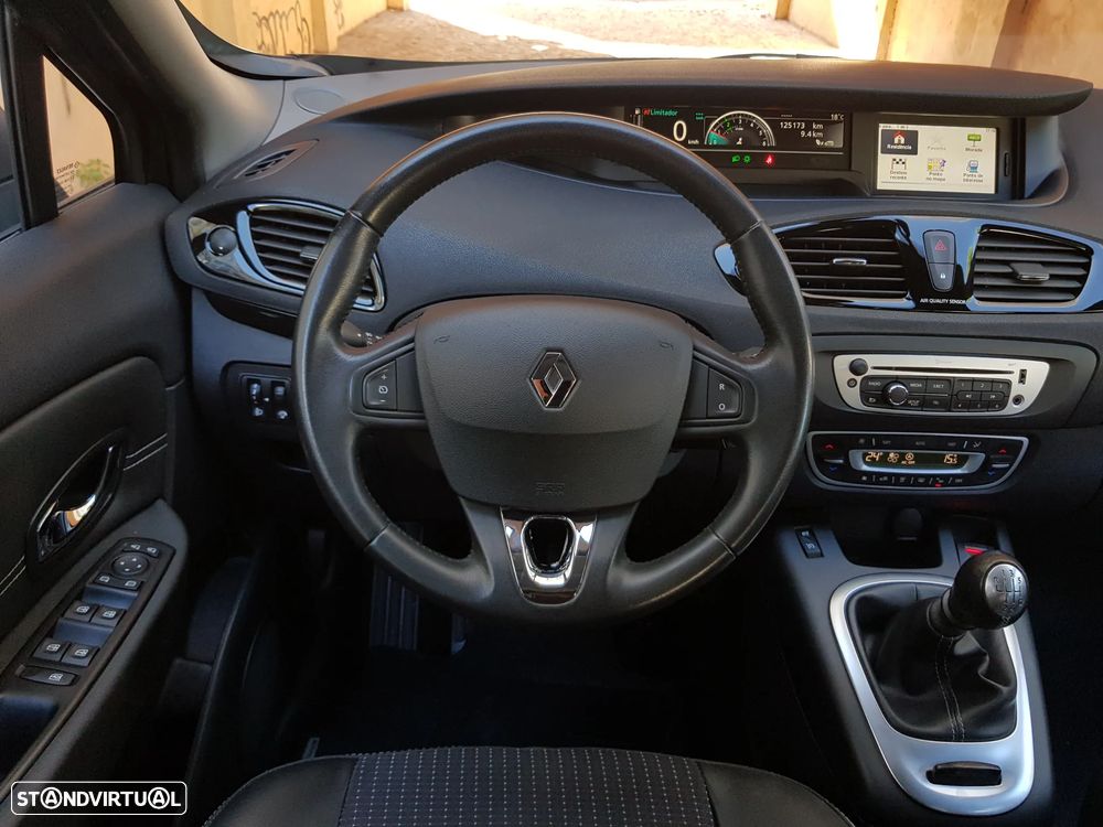 Renault Scénic 1.5 dCi Exclusive SS - 44
