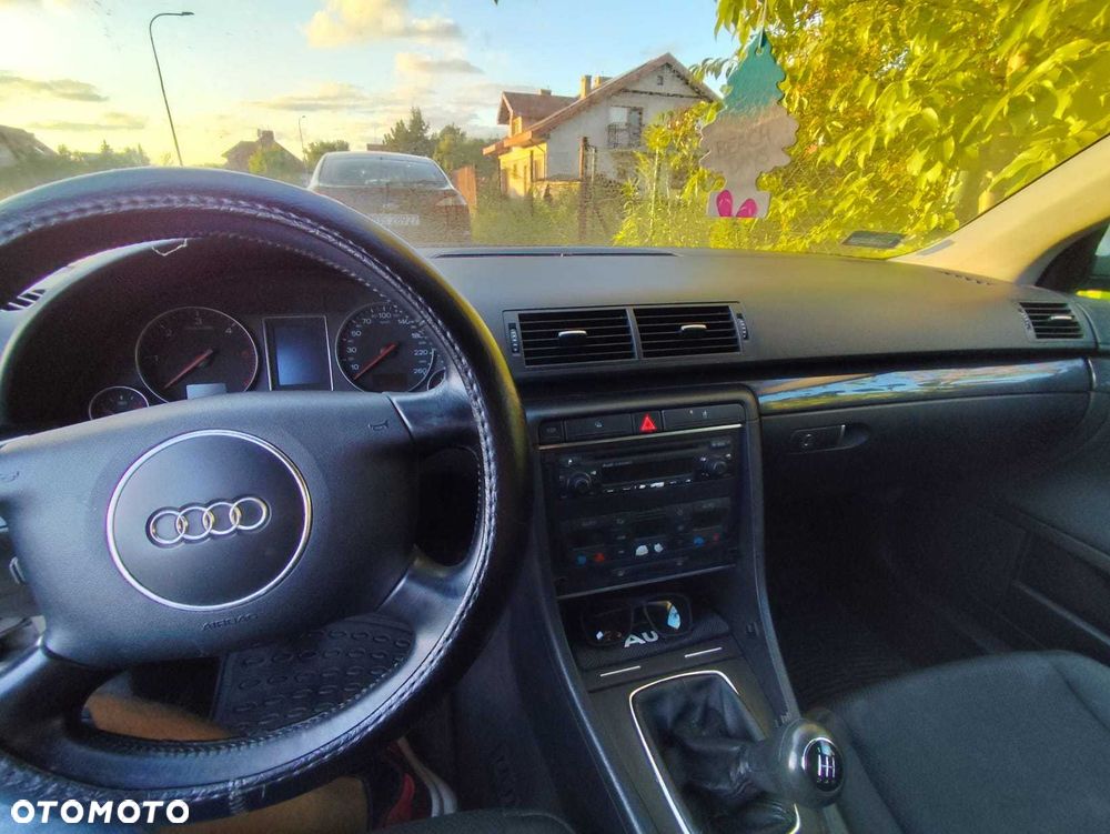 Audi A4 Avant - 5