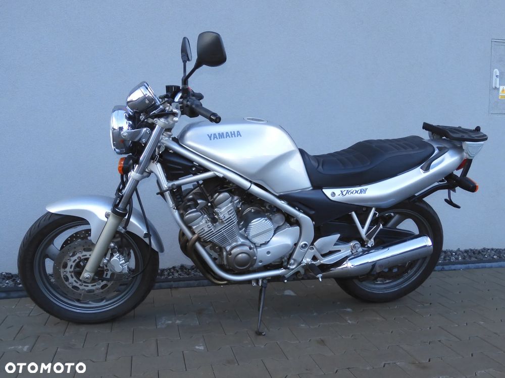 Yamaha XJ - 16