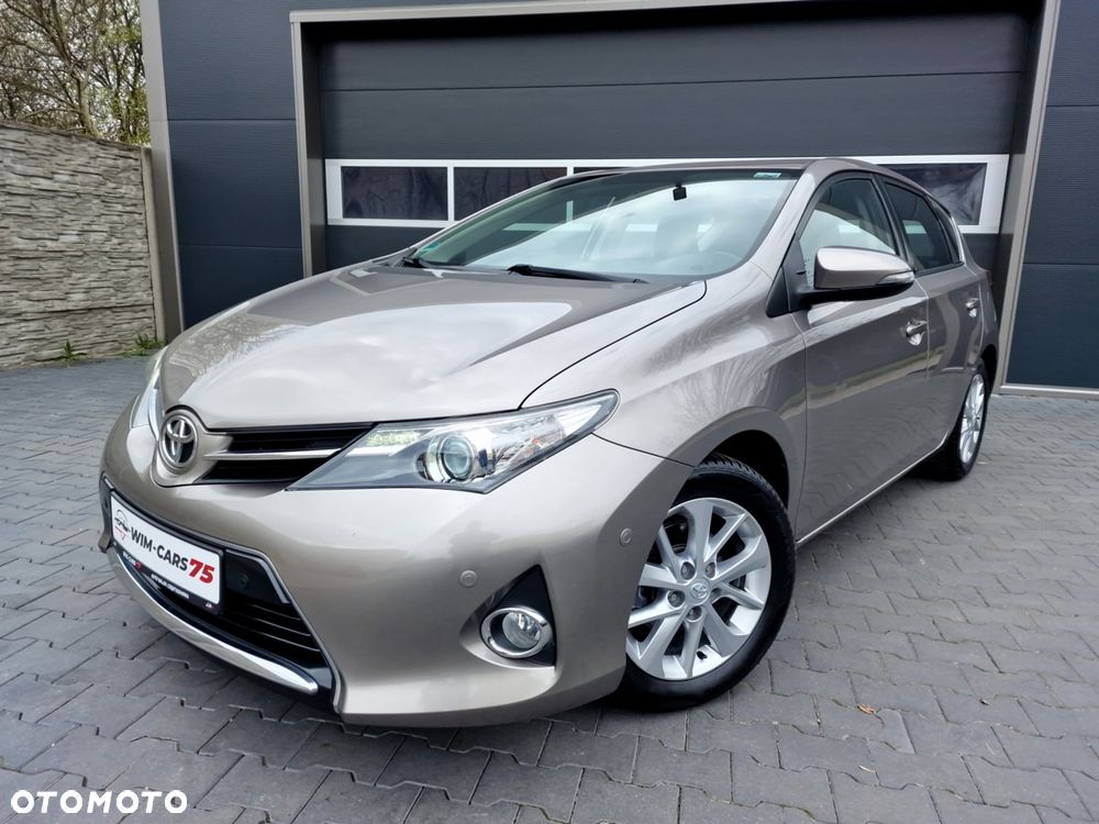 Toyota Auris 1.6 Valvematic Executive - 3