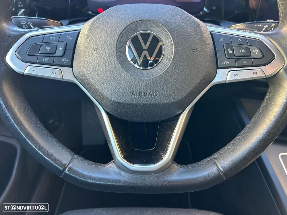 VW Golf 1.0 eTSI Life DSG - 40