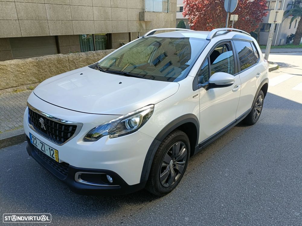 Peugeot 2008 1.2 PureTech Signature - 3