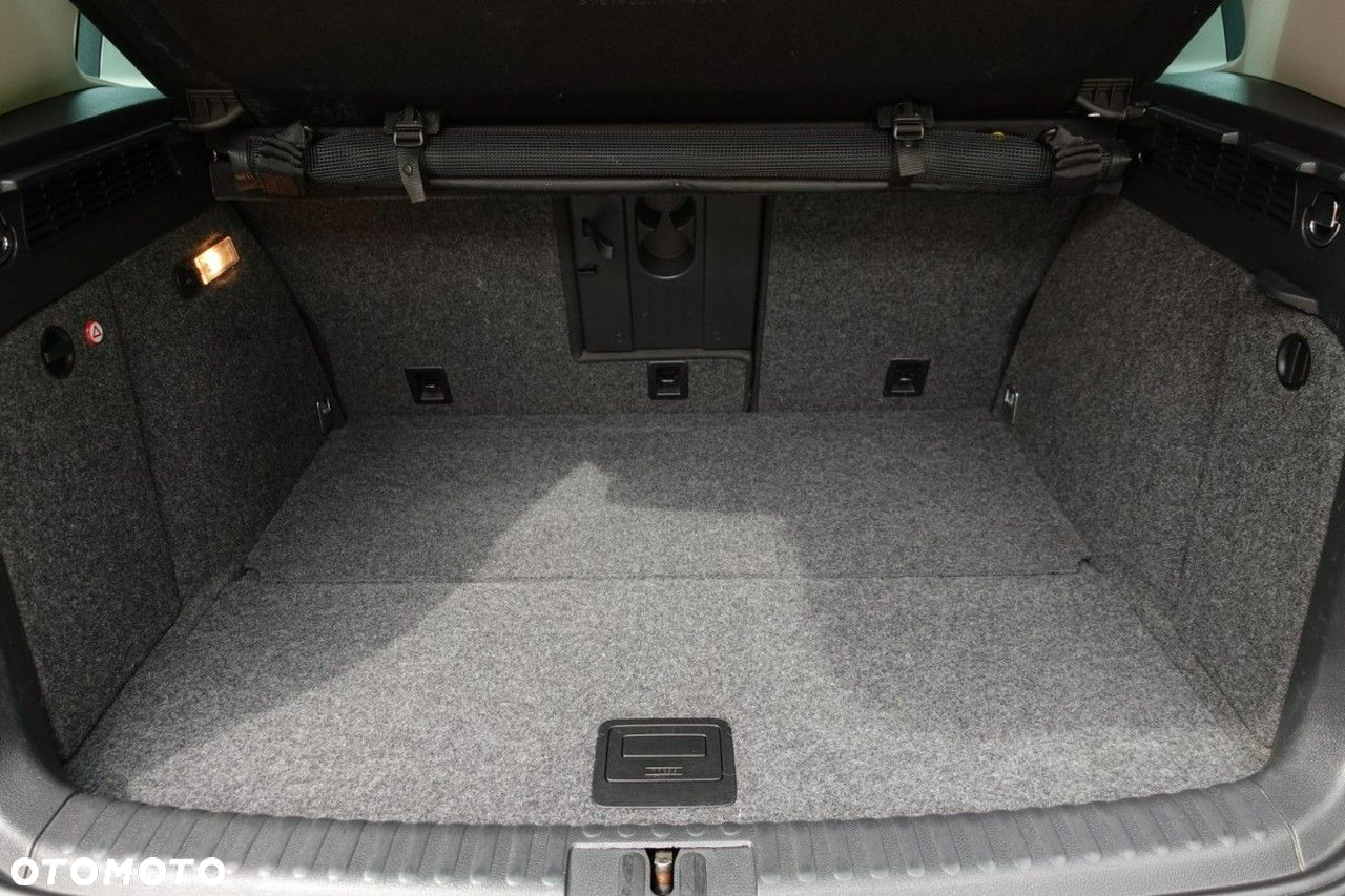 Volkswagen Tiguan - 22