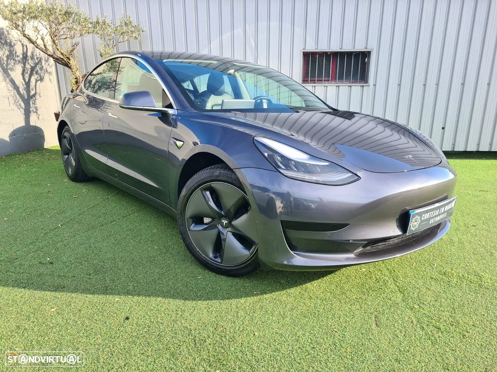 Tesla Model 3 Standard Range Plus RWD - 2