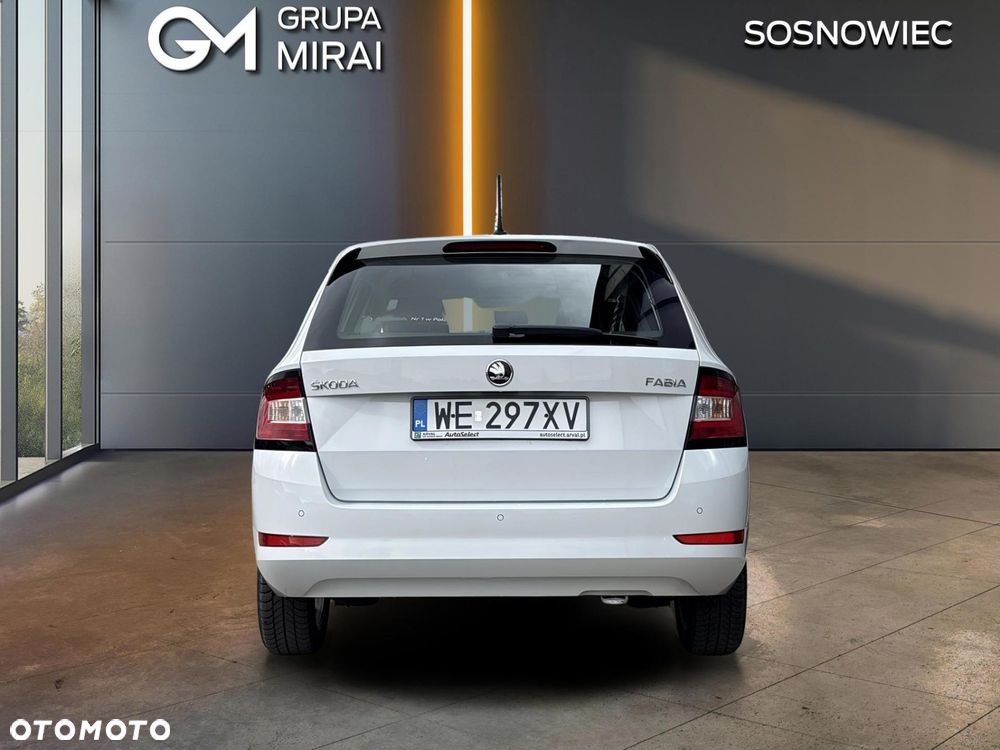 Skoda Fabia 1.0 TSI Ambition - 4