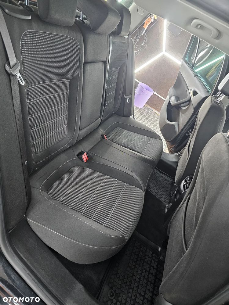 Opel Insignia - 19