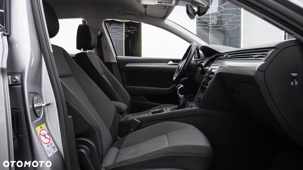 Volkswagen Passat 2.0 TDI EVO Essence - 15