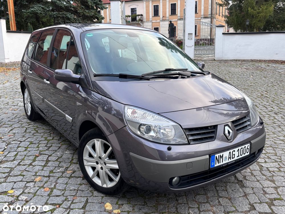 Renault Grand Scenic 2.0 16V Privilege - 1