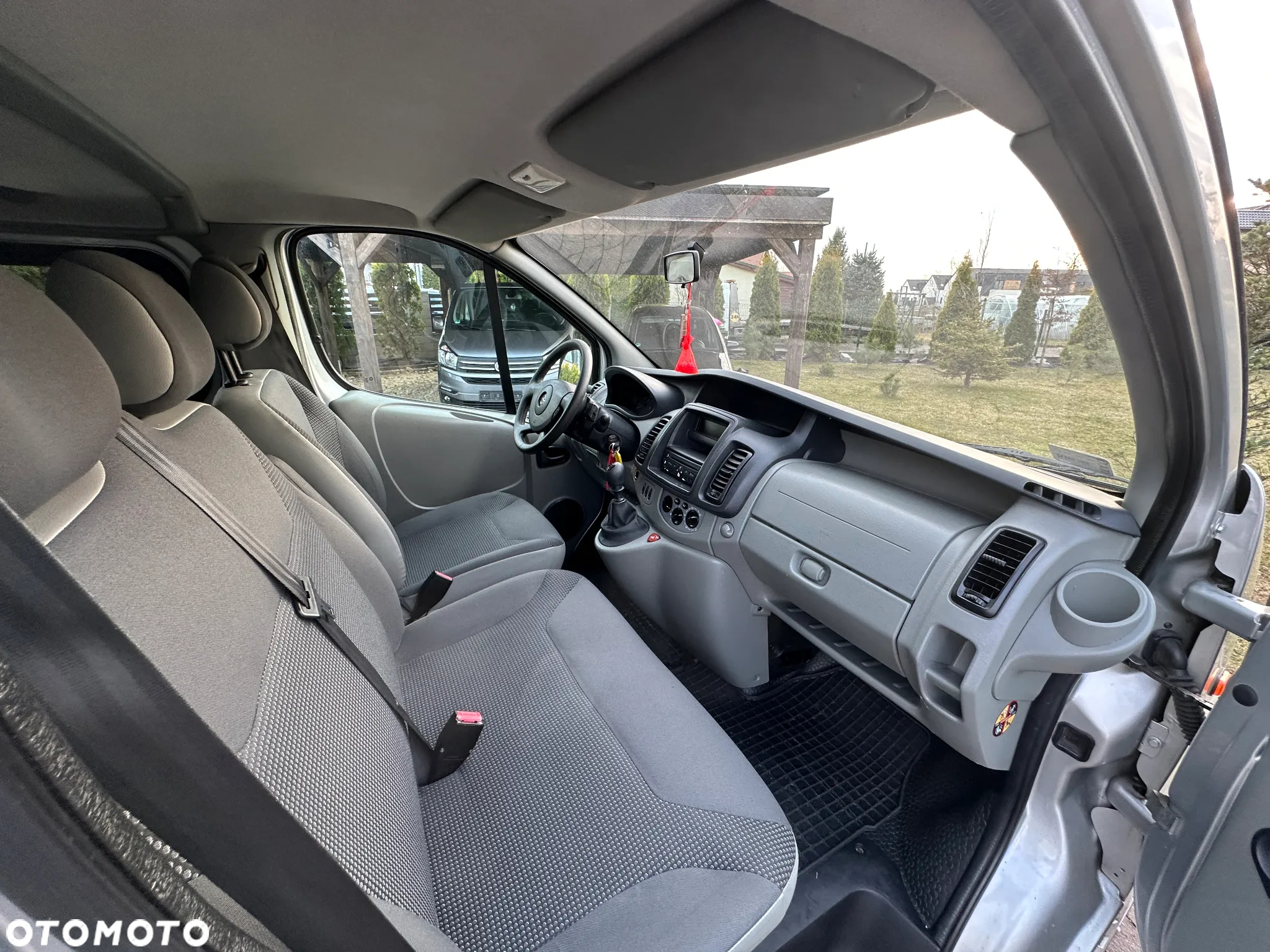 Opel Vivaro - 14