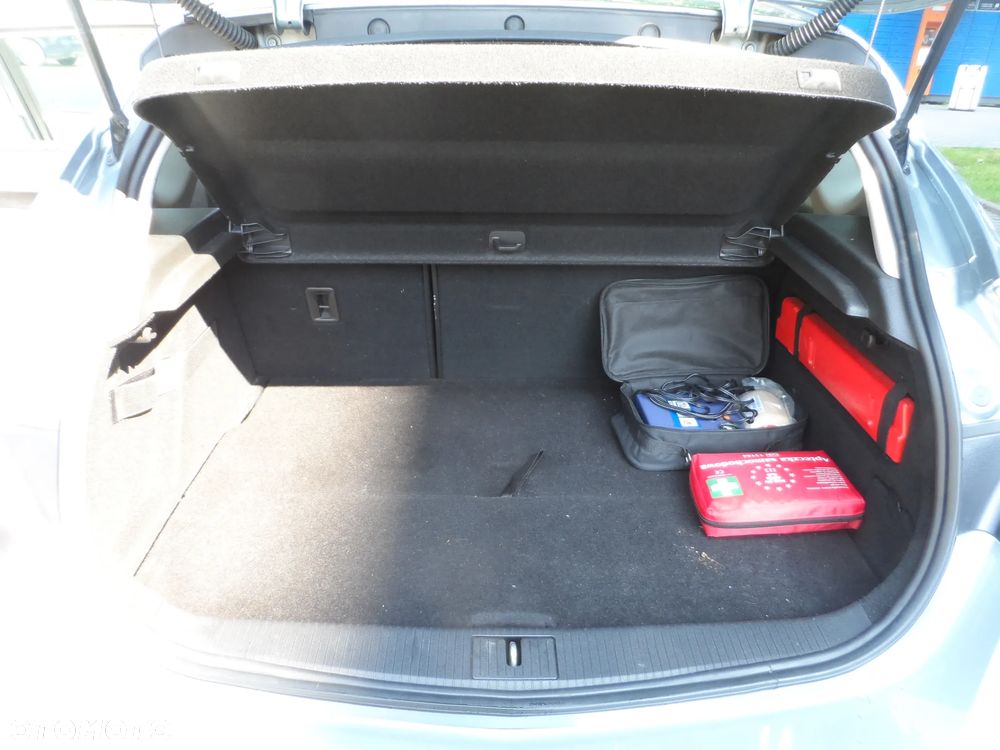 Opel Astra 1.4 T Active - 26