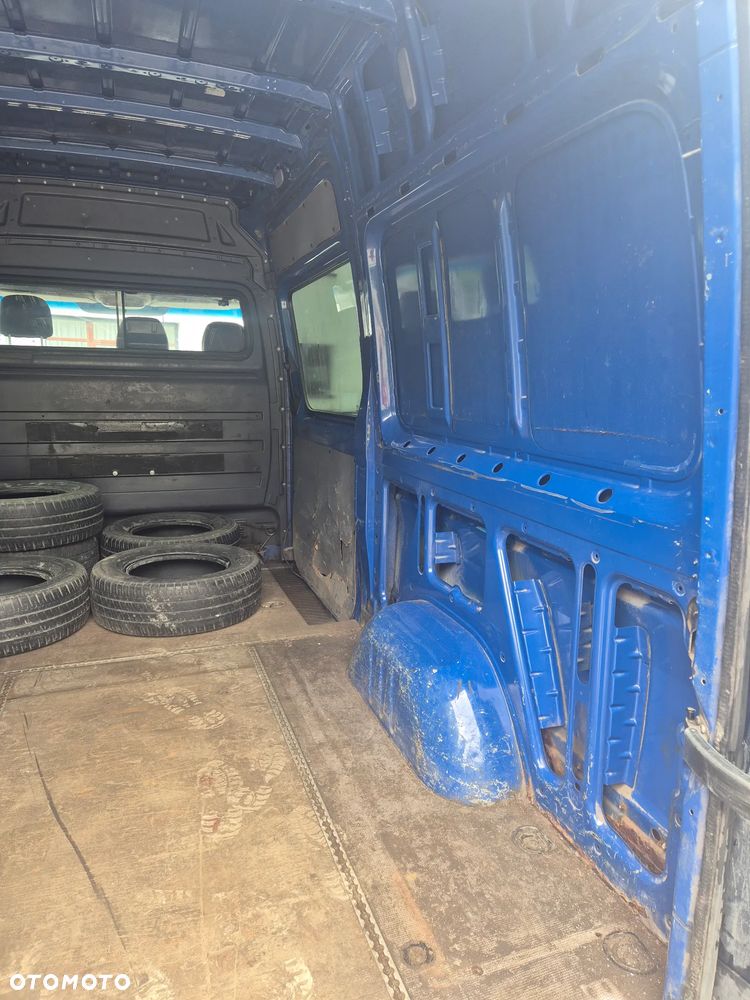 Mercedes-Benz Sprinter - 6