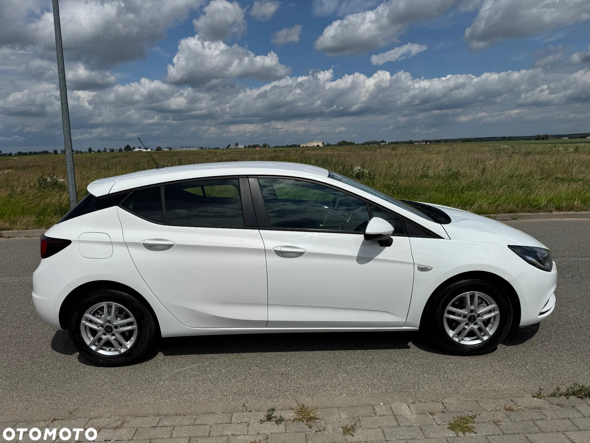 Opel Astra IV 1.4 Essentia - 4