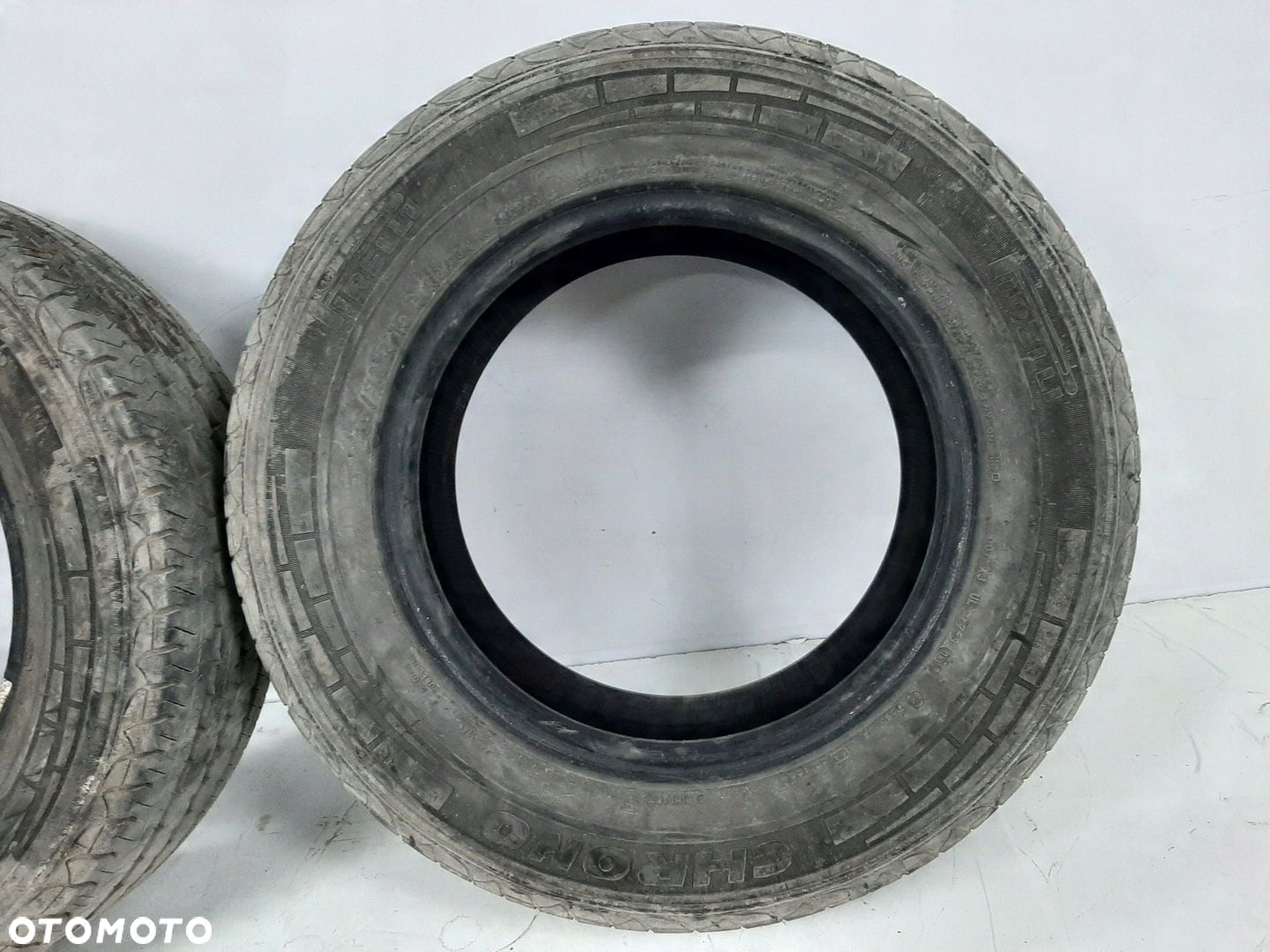 OPONY LETNIE PIRELLI CHRONO 205/70R15C 106/104R DOT 2009 BIEZNIK 8MM - 8