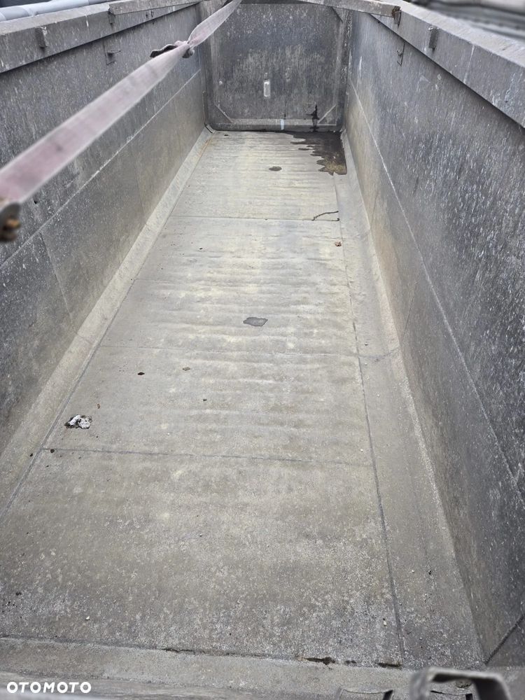 Schmitz Cargobull SKI 24 - 4