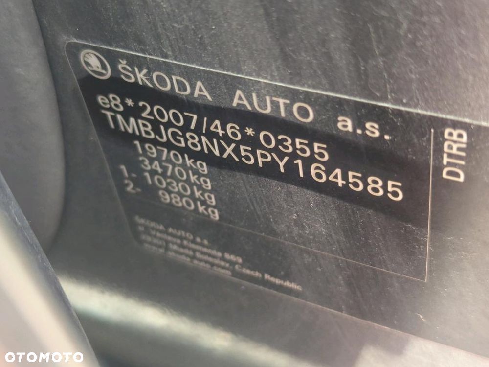 Skoda Octavia 2.0 TDI Ambition DSG - 19