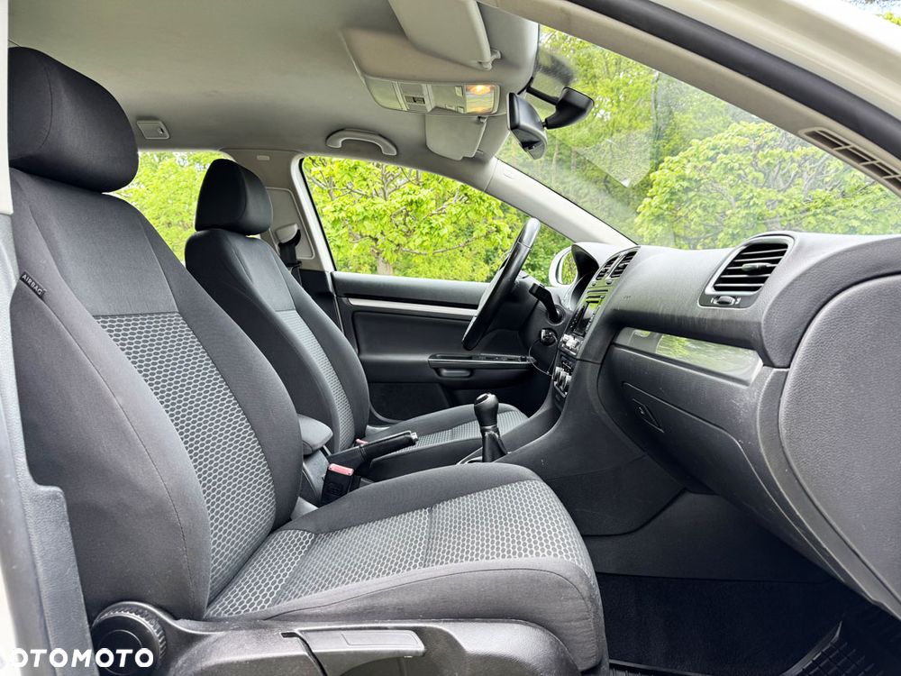 Volkswagen Golf 1.6 TDI DPF BlueMotion - 35