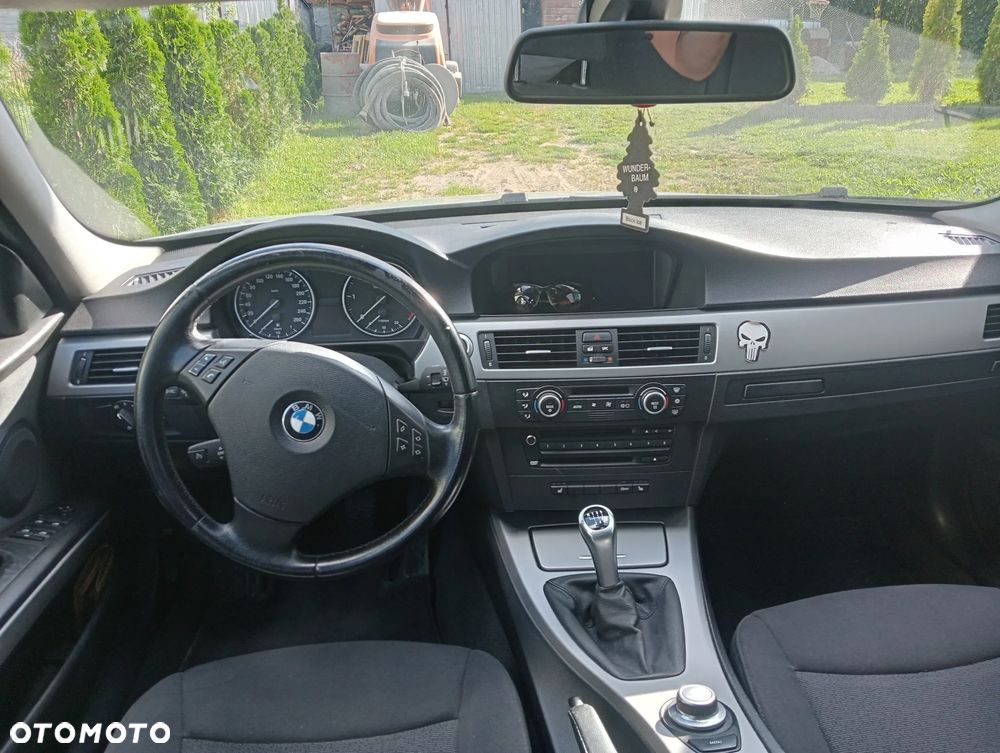 BMW Seria 3 320d - 3