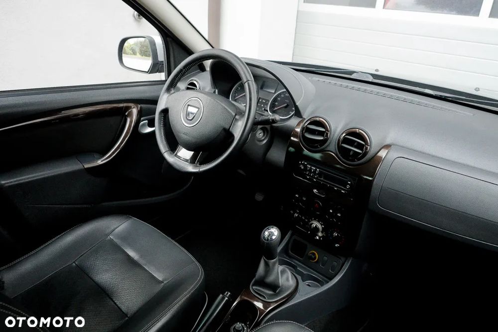 Dacia Duster 1.6 - 24