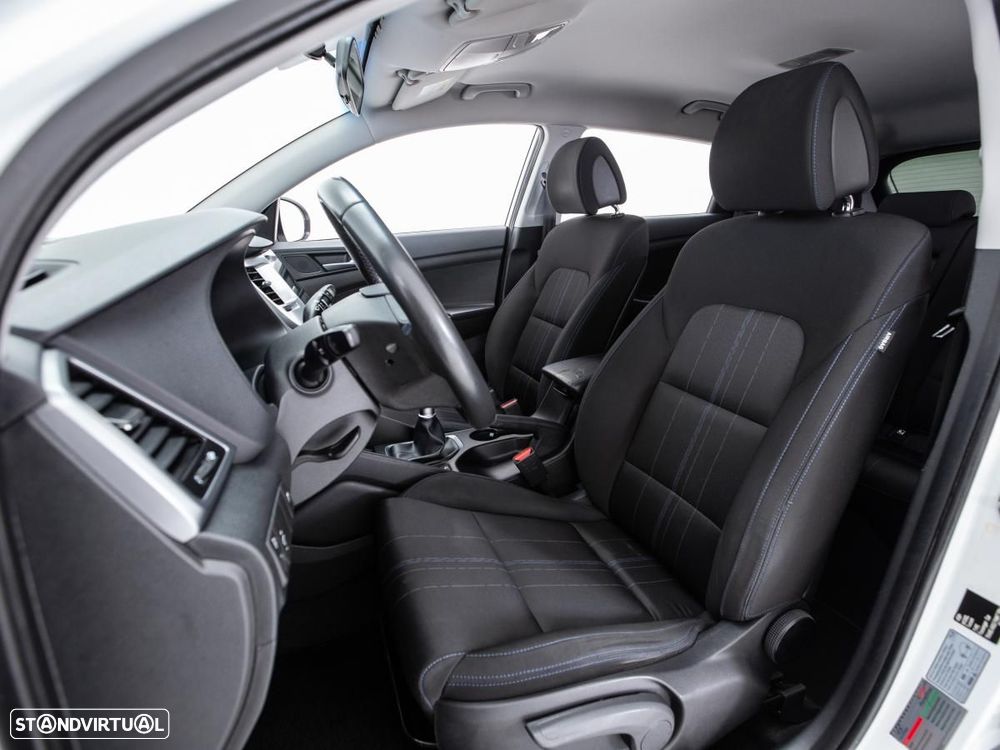 Hyundai Tucson - 8