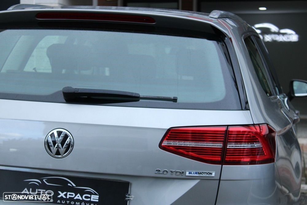 VW Passat Variant 2.0 TDi Highline DSG - 3