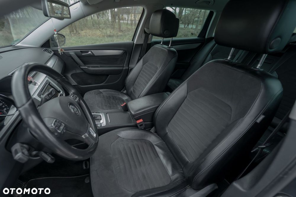 Volkswagen Passat 2.0 TDI Highline DSG - 15