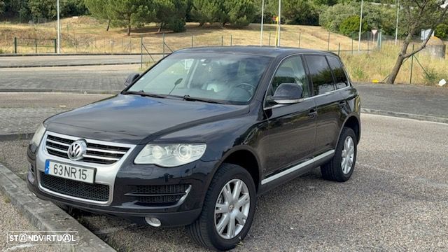 VW Touareg 3.0 TDI V6 Tiptronic - 2