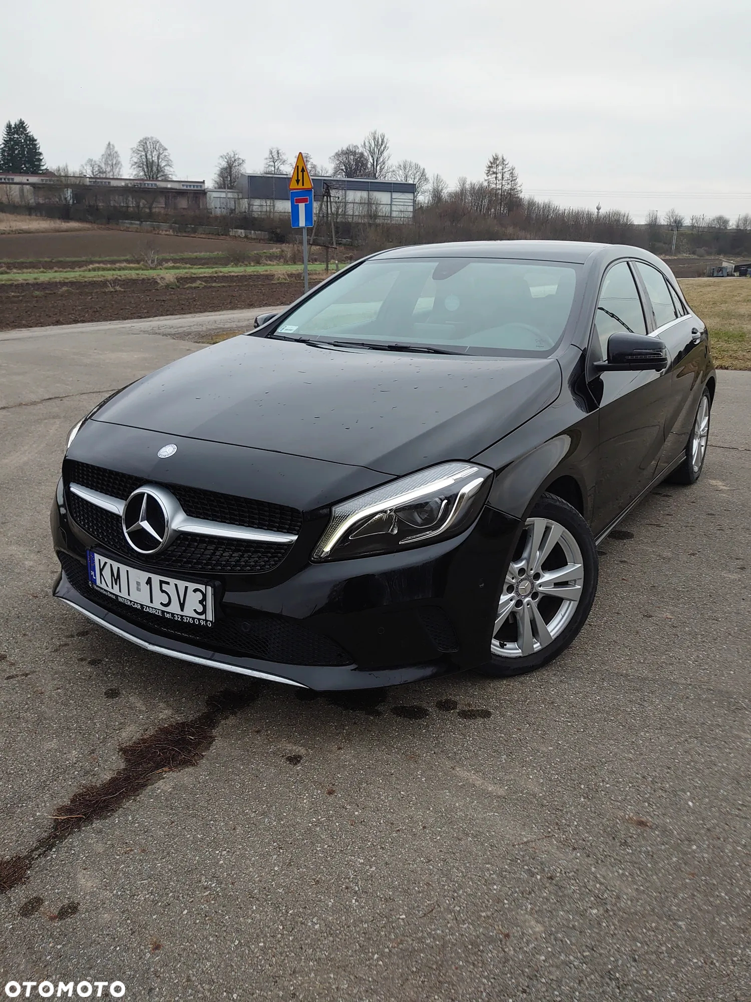 Mercedes-Benz Klasa A 180 7G-DCT - 23