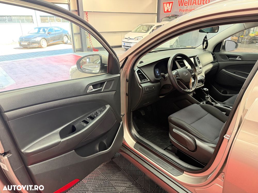Hyundai Tucson blue 1.7 CRDi 2WD Style - 8