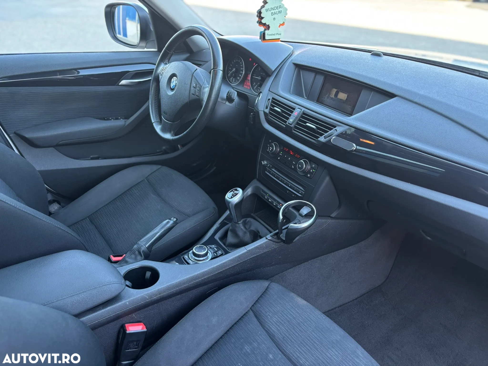BMW X1 xDrive18d Sport Line - 7