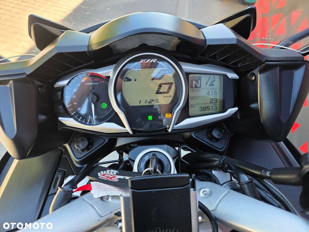 Yamaha FJR - 34