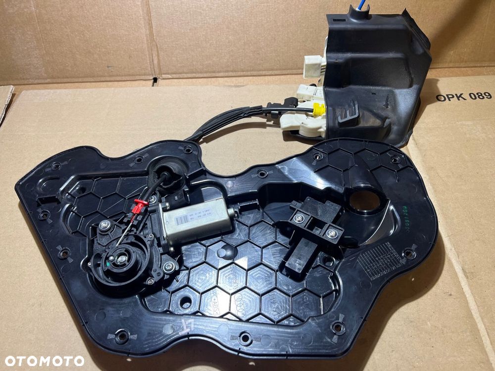 audi a8 d4 zamek dociąg drzwi lewy tył 9+3 pin 4h0839015d 4f0837059 - 9
