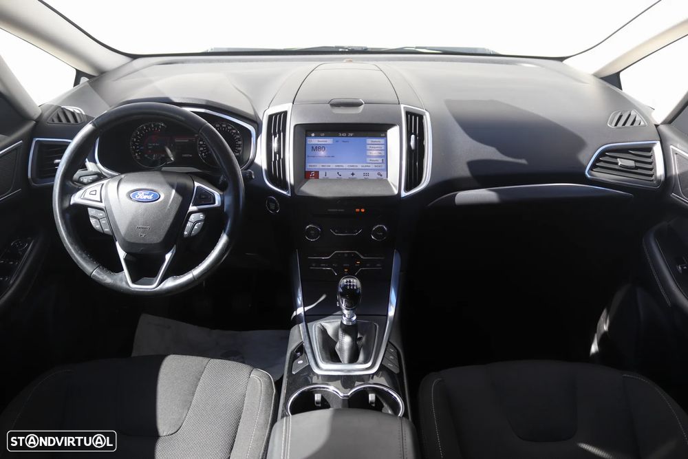 Ford S-Max - 7