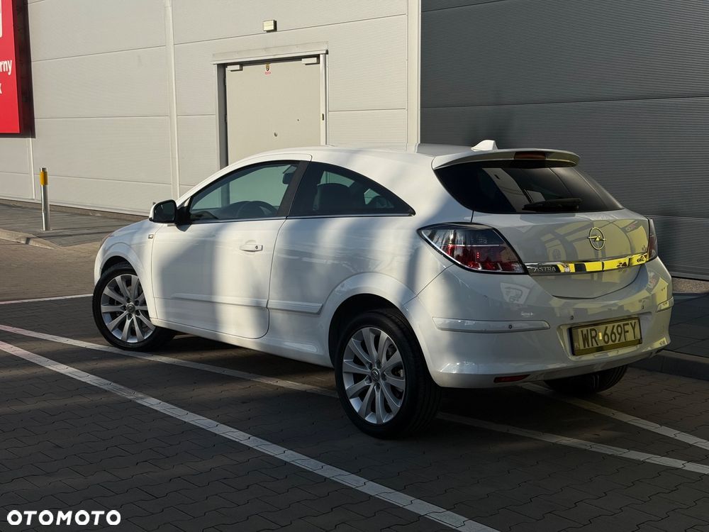 Opel Astra III GTC 1.7 CDTI Sport - 3