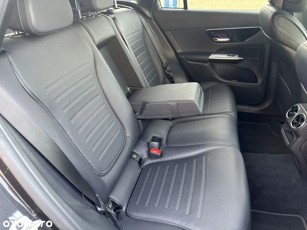 Mercedes-Benz GLC - 13