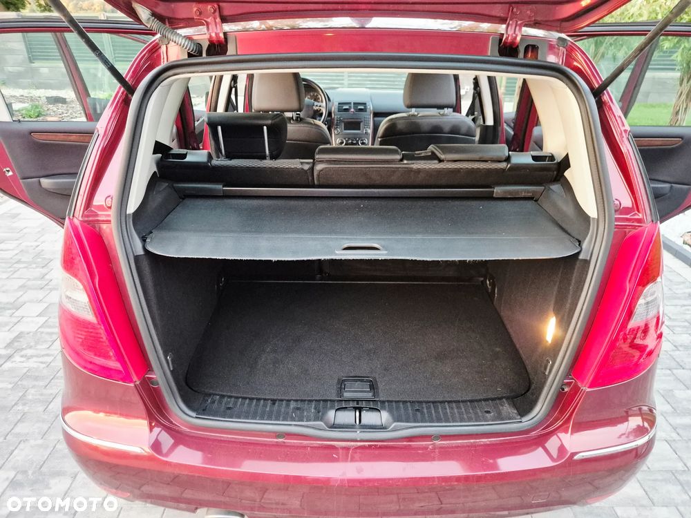 Mercedes-Benz Klasa A 150 BlueEFFICIENCY Elegance - 24