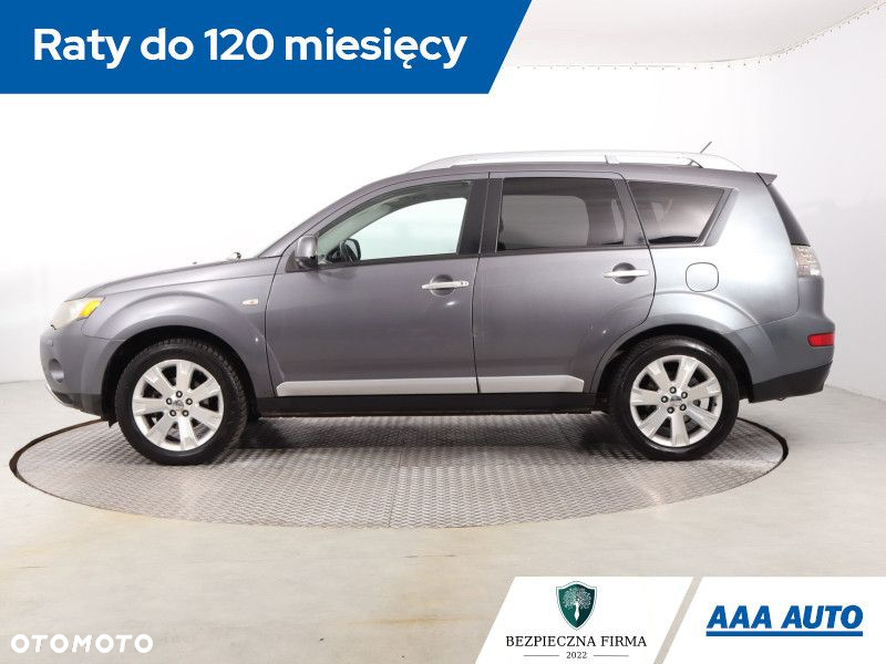 Mitsubishi Outlander - 3