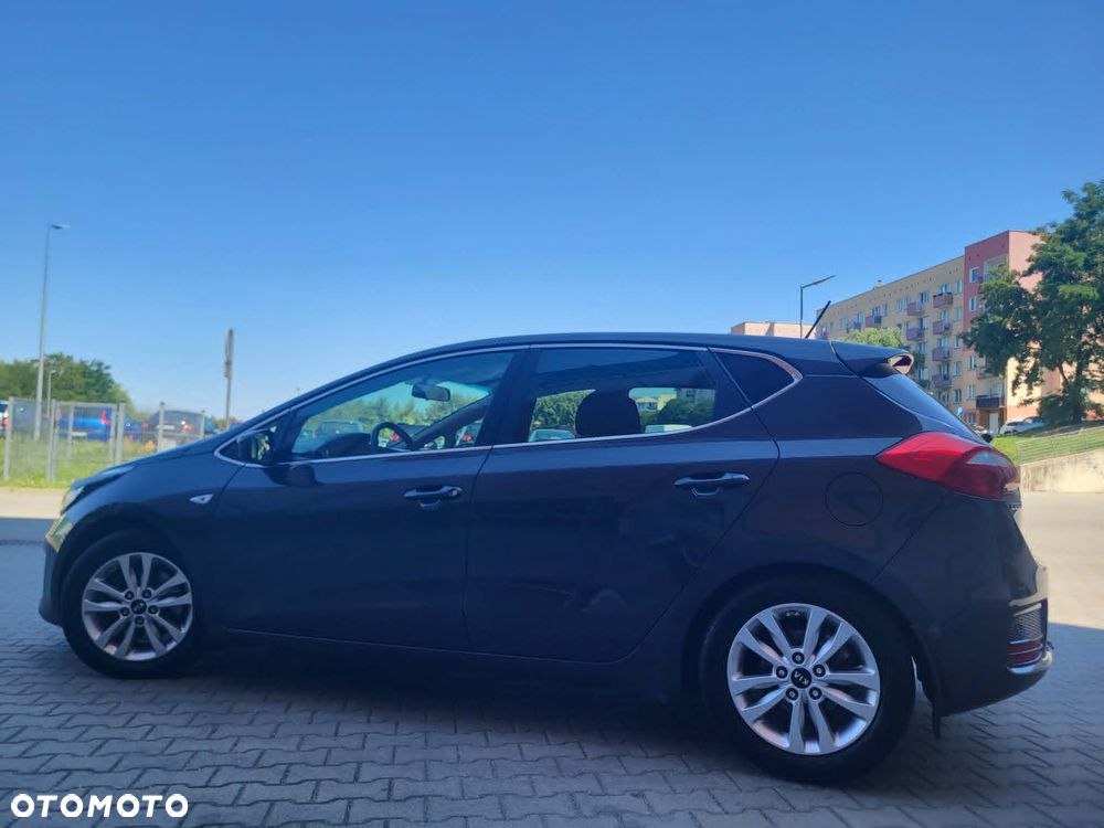Kia Ceed 1.4 CVVT ISG Dream-Team Edition - 23