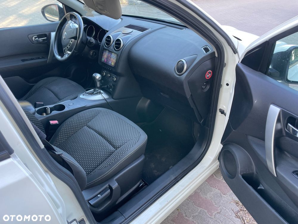 Nissan Qashqai - 10