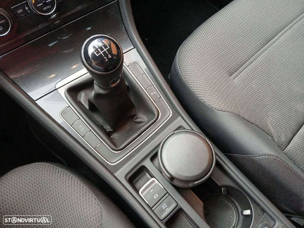 VW Golf 1.6 TDI Stream - 19