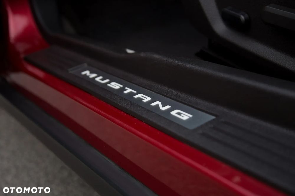 Ford Mustang 3.7 V6 Premium - 32