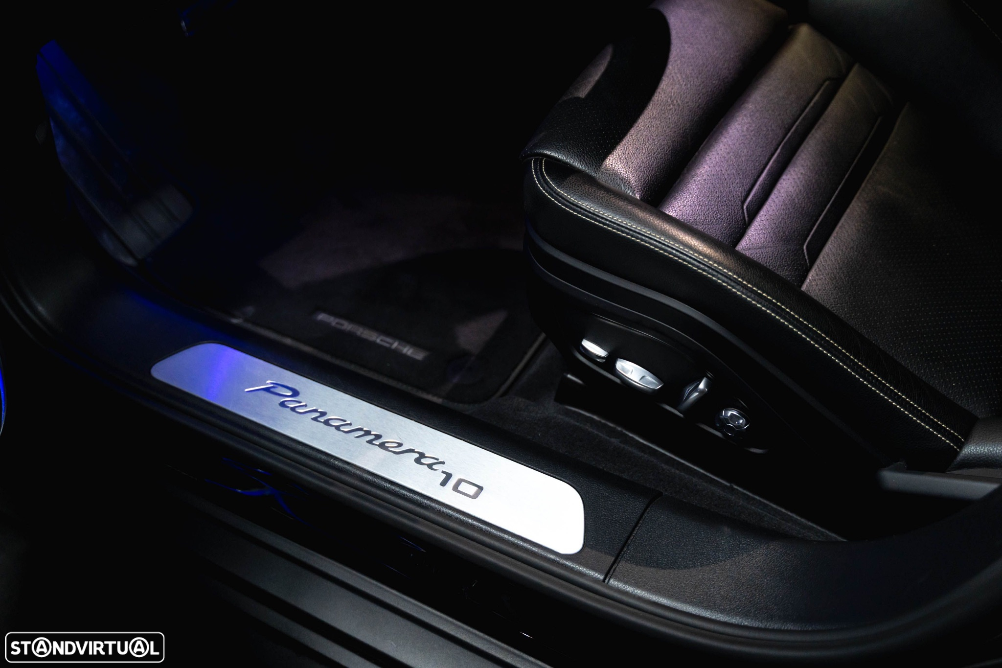 Porsche Panamera Sport Turismo 4 E-Hybrid 10 Years Edition - 12