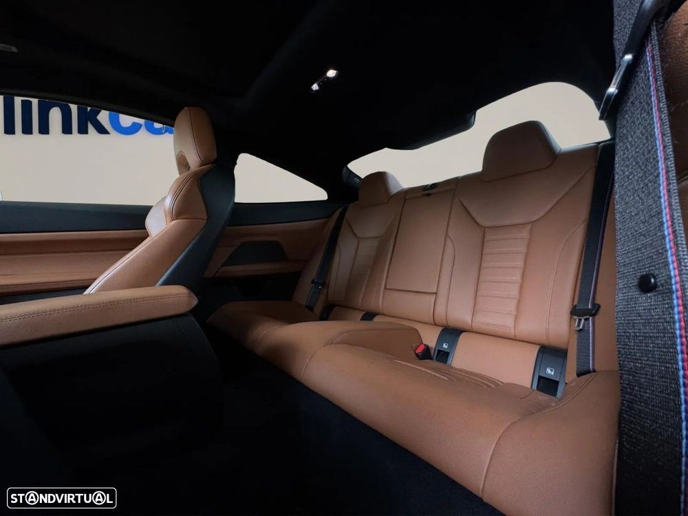 BMW M440 i xDrive Pack 50 anos M - 17