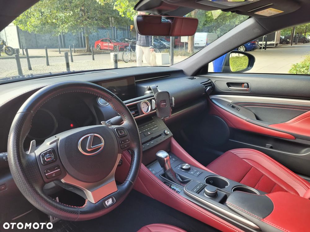 Lexus RC 200t / 300 F Sport - 14