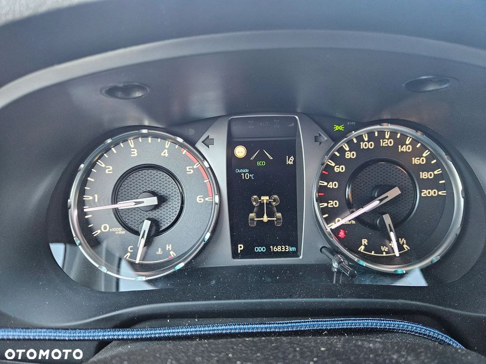 Toyota Hilux 2.8 D-4D mHEV Double Cab Executive 4x4 - 13