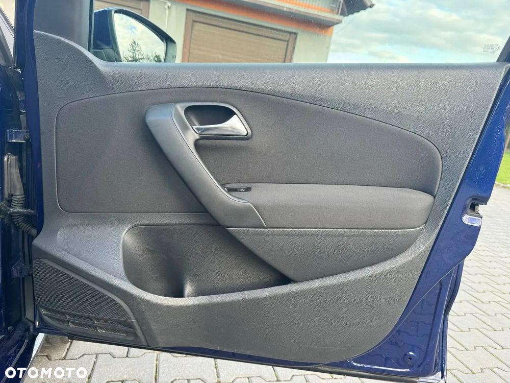 Volkswagen Polo 1.4 16V Comfortline - 20