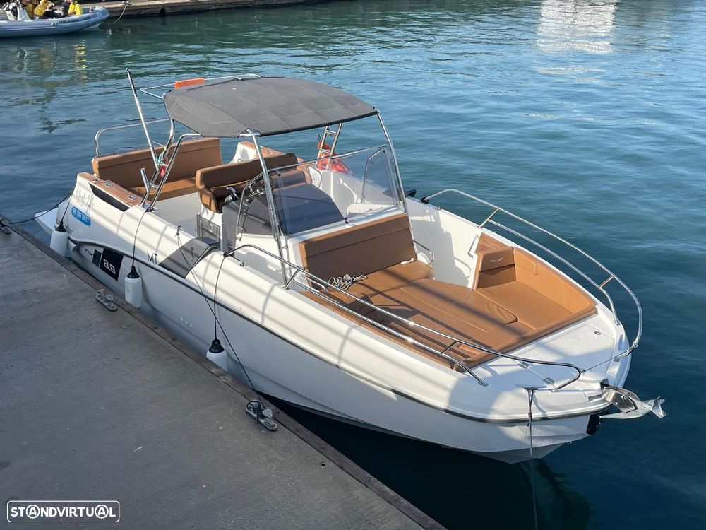 Beneteau flyer spacedeck 8.8 - 2