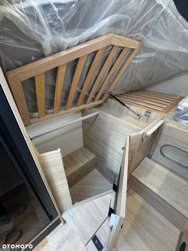 Ford Chausson 627 Titanium Line - 37