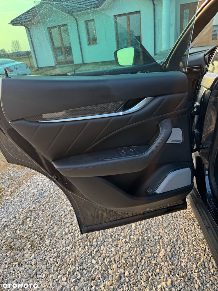 Maserati Levante GTS Q4 - 22